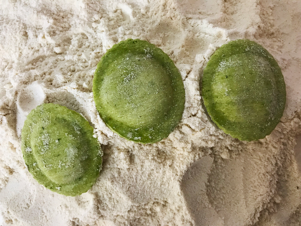 Spinach Roasted Garlic Ravioli